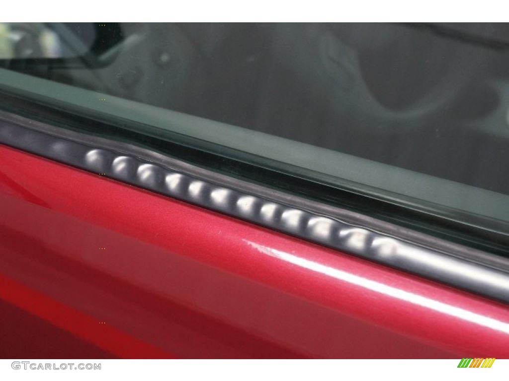 2004 ION 3 Sedan - Berry Red / Grey photo #119