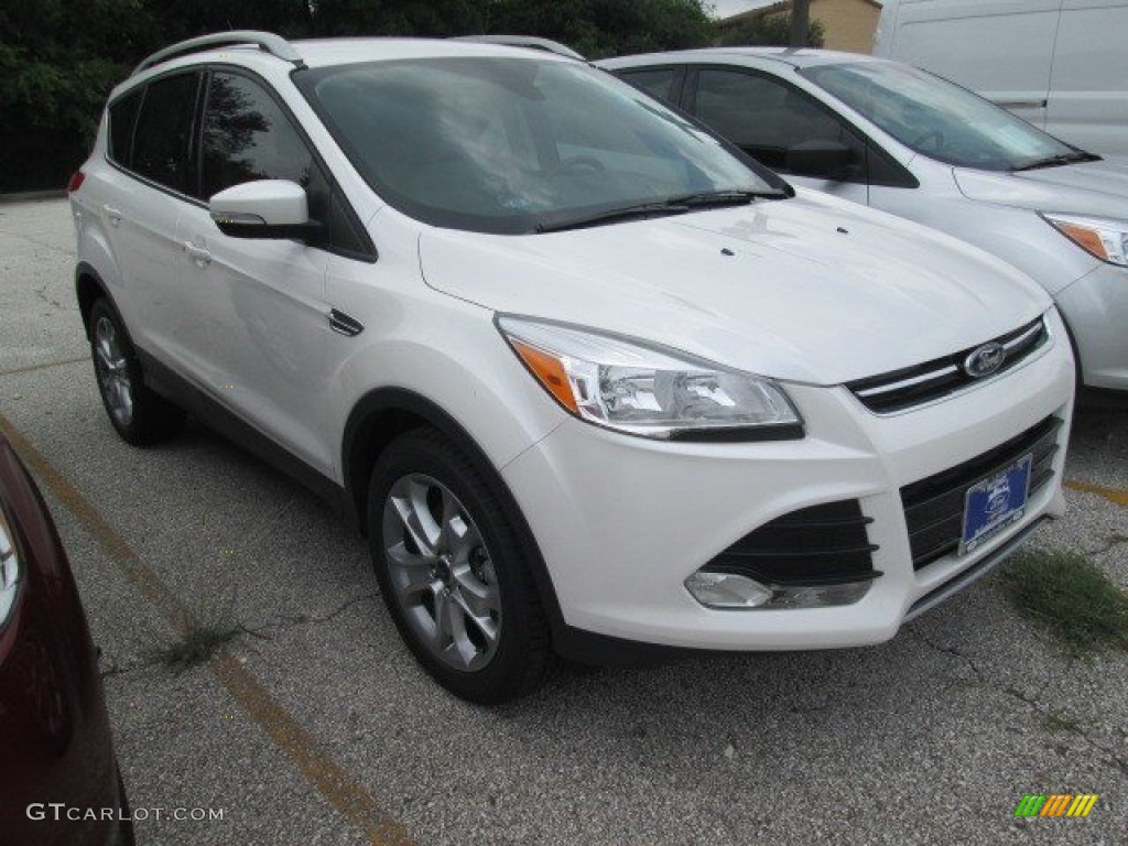 White Platinum Metallic Tri-Coat Ford Escape