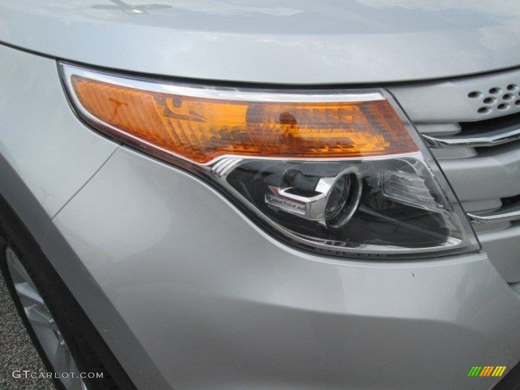2015 Explorer XLT - Ingot Silver / Charcoal Black photo #3