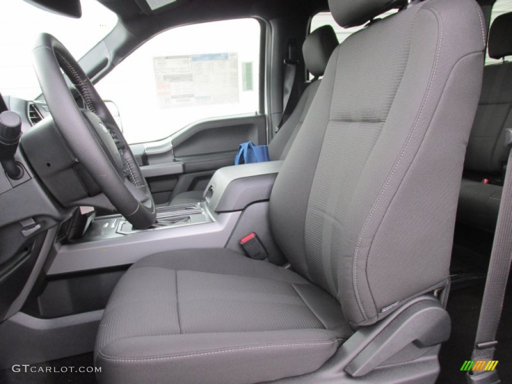 Black Interior 2015 Ford F150 XLT SuperCrew 4x4 Photo #103981324