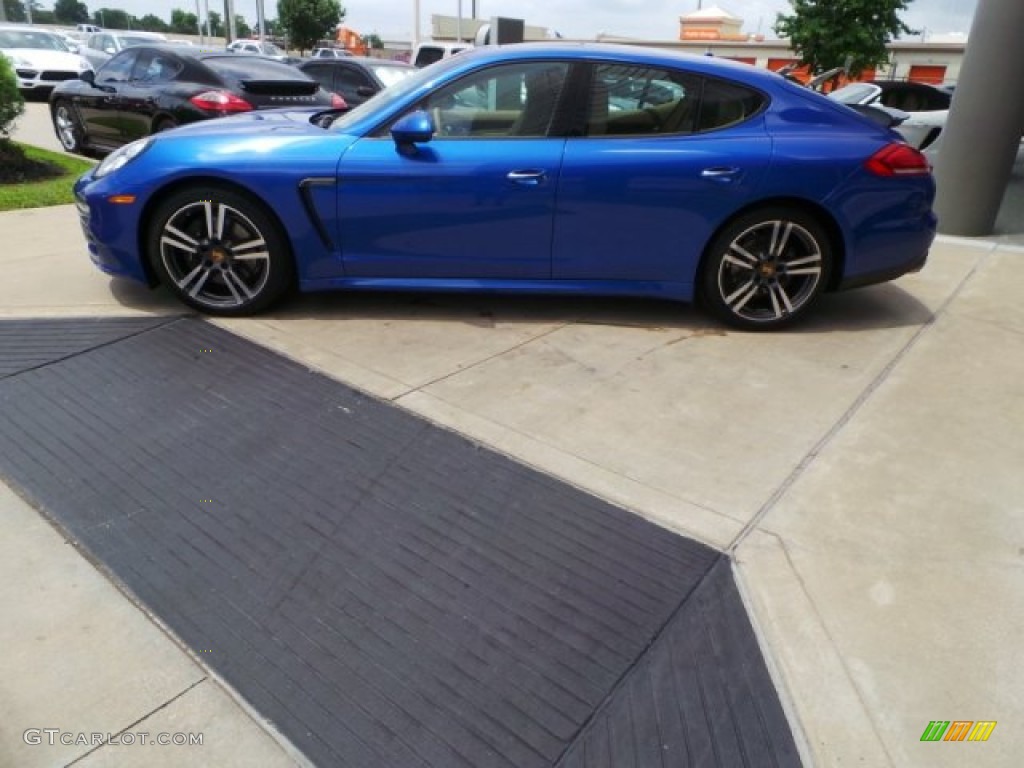 Sapphire Blue Metallic 2015 Porsche Panamera Standard Panamera Model Exterior Photo #103982623