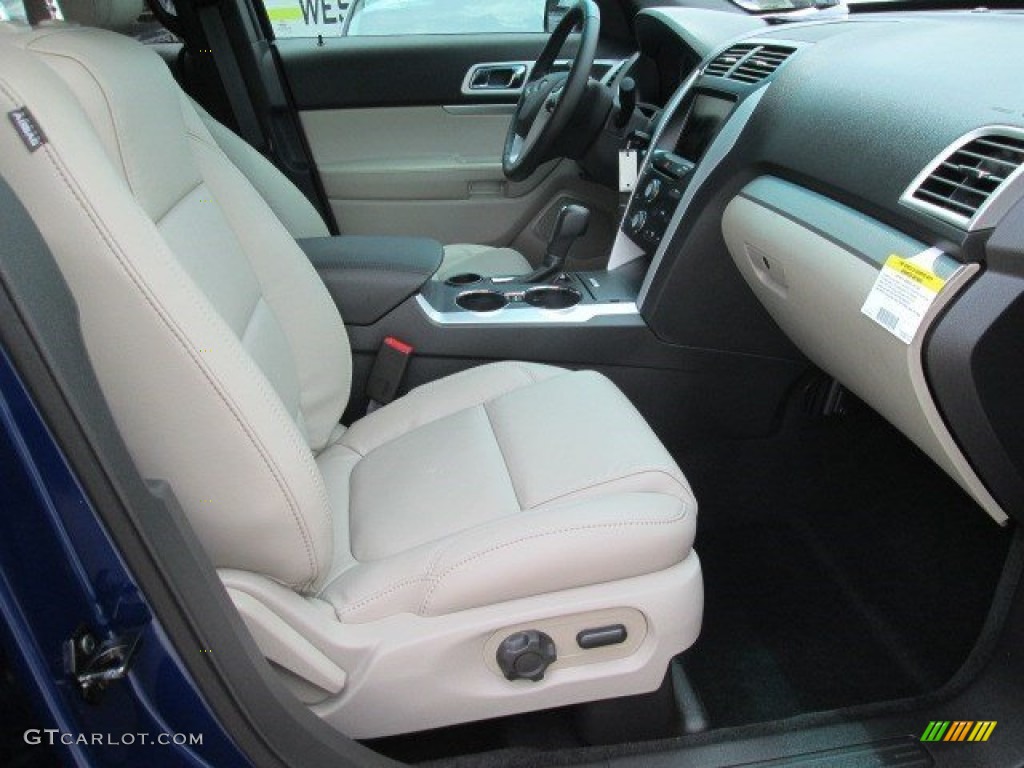 2015 Explorer XLT - Deep Impact Blue / Medium Light Stone photo #17