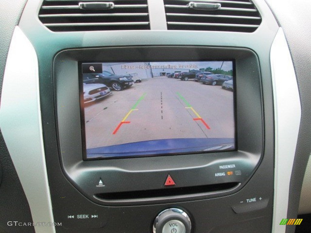 2015 Explorer XLT - Deep Impact Blue / Medium Light Stone photo #34