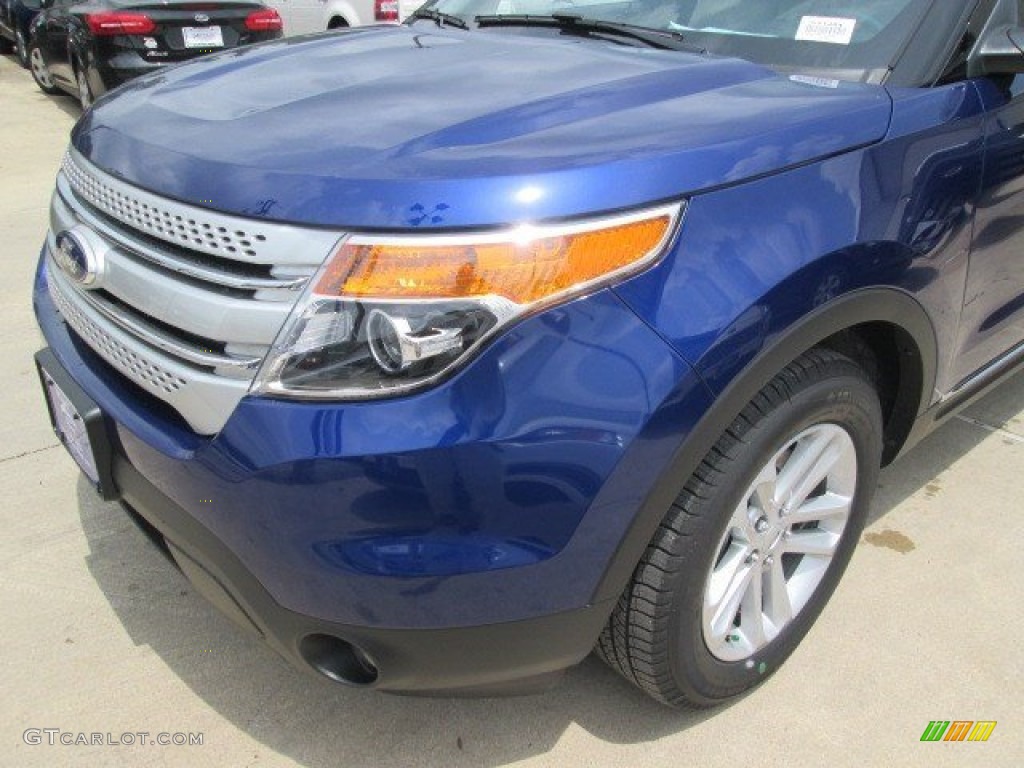 2015 Explorer XLT - Deep Impact Blue / Medium Light Stone photo #42