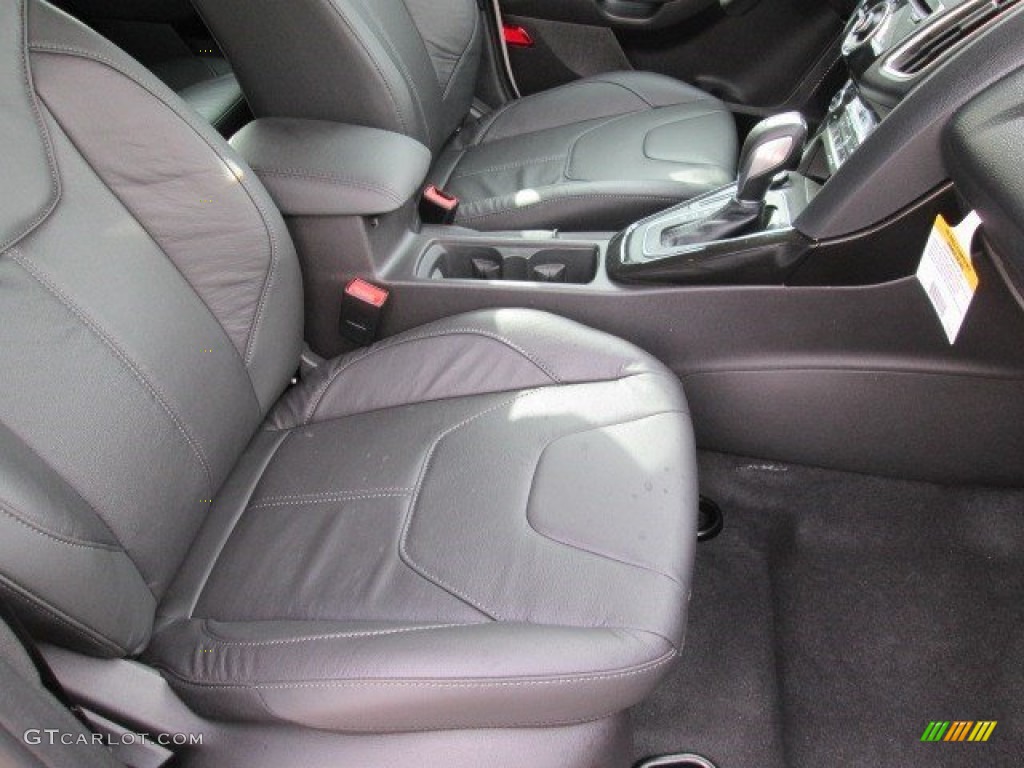 2015 Focus Titanium Hatchback - Ingot Silver Metallic / Charcoal Black photo #19