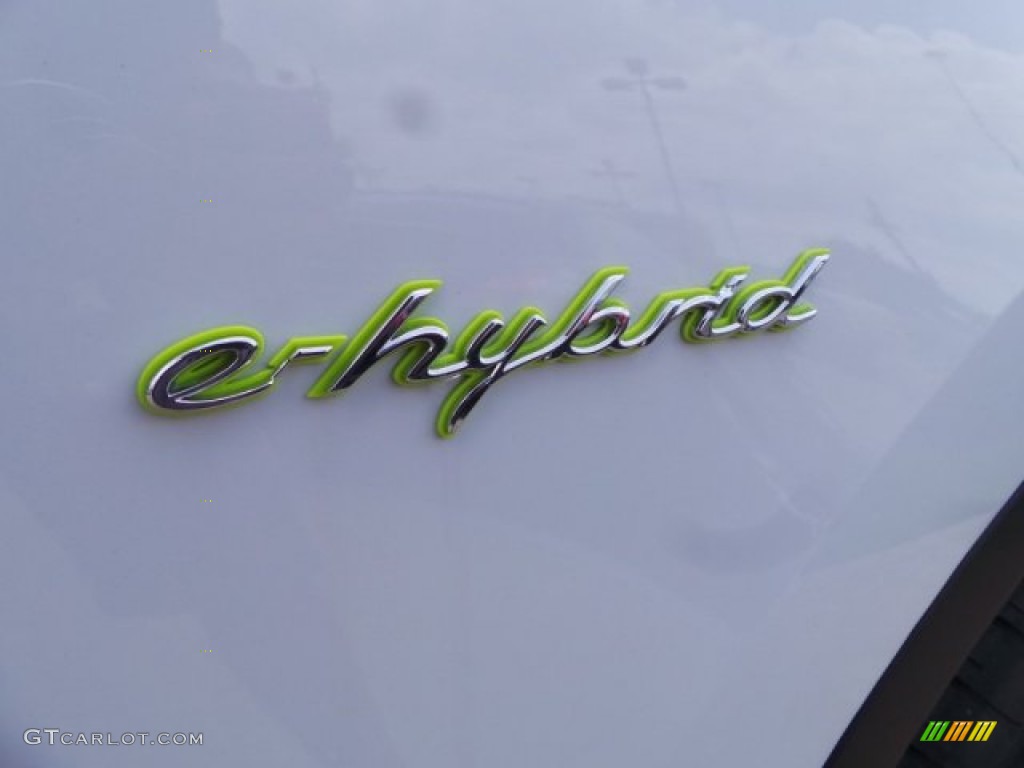 2015 Porsche Cayenne S E-Hybrid Marks and Logos Photo #103989352