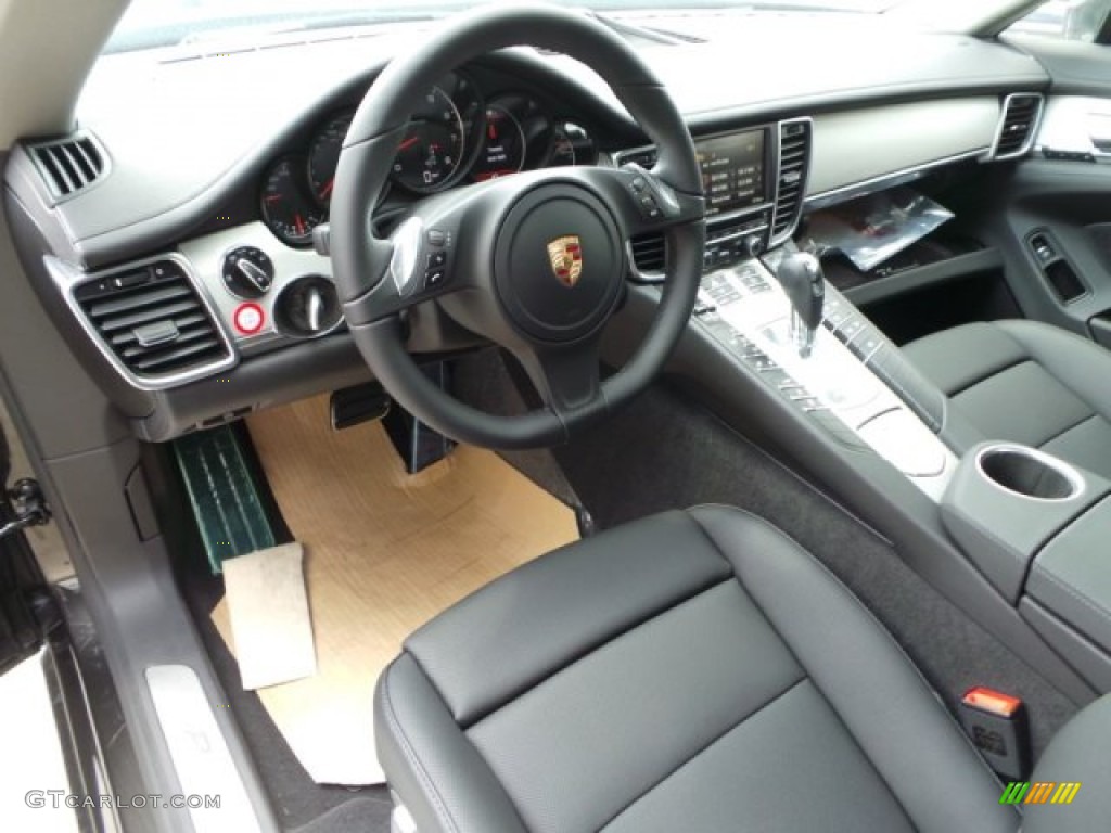 Black Interior 2015 Porsche Panamera Standard Panamera Model Photo #103993243