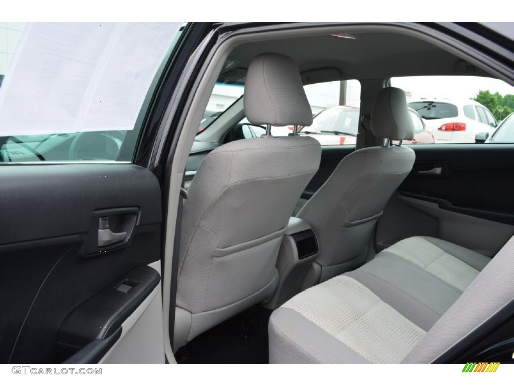 2013 Camry L - Attitude Black Metallic / Ivory photo #13