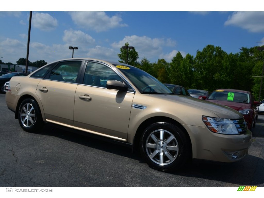 2008 Taurus SEL - Dune Pearl Metallic / Camel photo #1