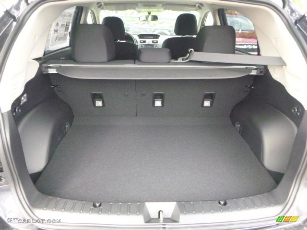 2015 Subaru XV Crosstrek 2.0i Trunk Photos