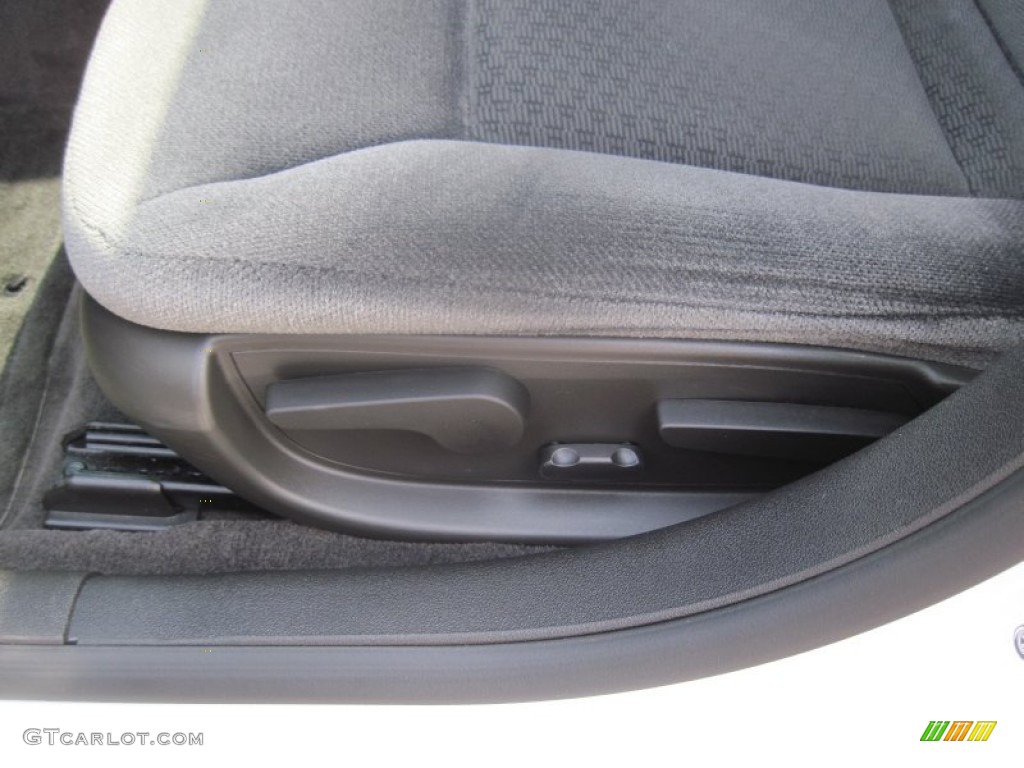 2015 Chevrolet Impala Limited LT Front Seat Photo #104012875