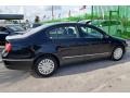 Deep Black - Passat 2.0T Sedan Photo No. 32