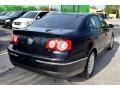 Deep Black - Passat 2.0T Sedan Photo No. 34