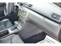 Deep Black - Passat 2.0T Sedan Photo No. 46