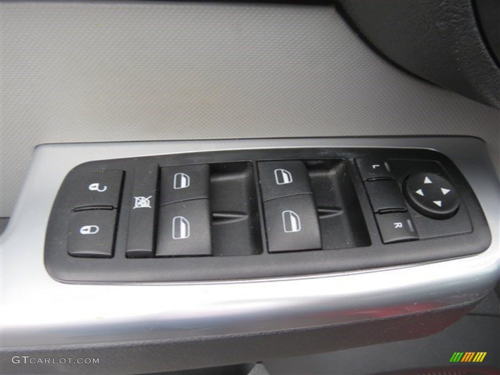 2010 Nitro SXT - Inferno Red Crystal Pearl / Dark Slate Gray/Light Slate Gray photo #10