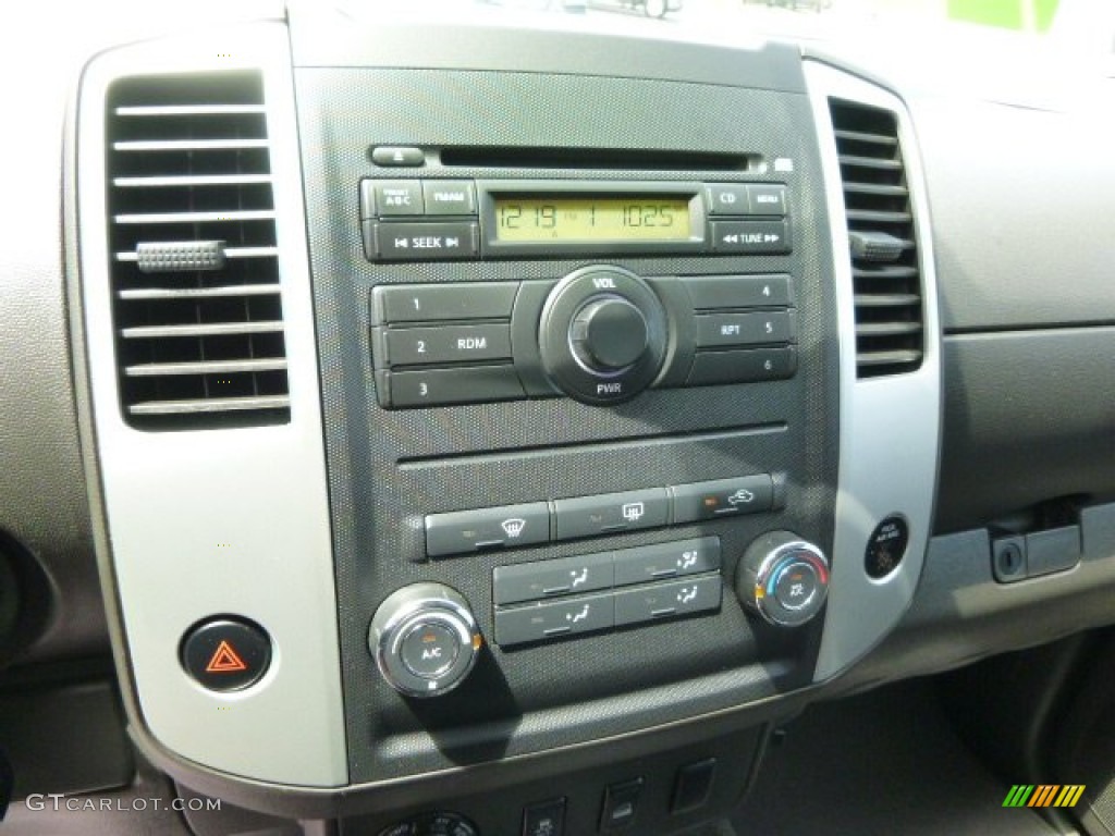 2012 Suzuki Equator Sport Crew Cab 4x4 Controls Photos
