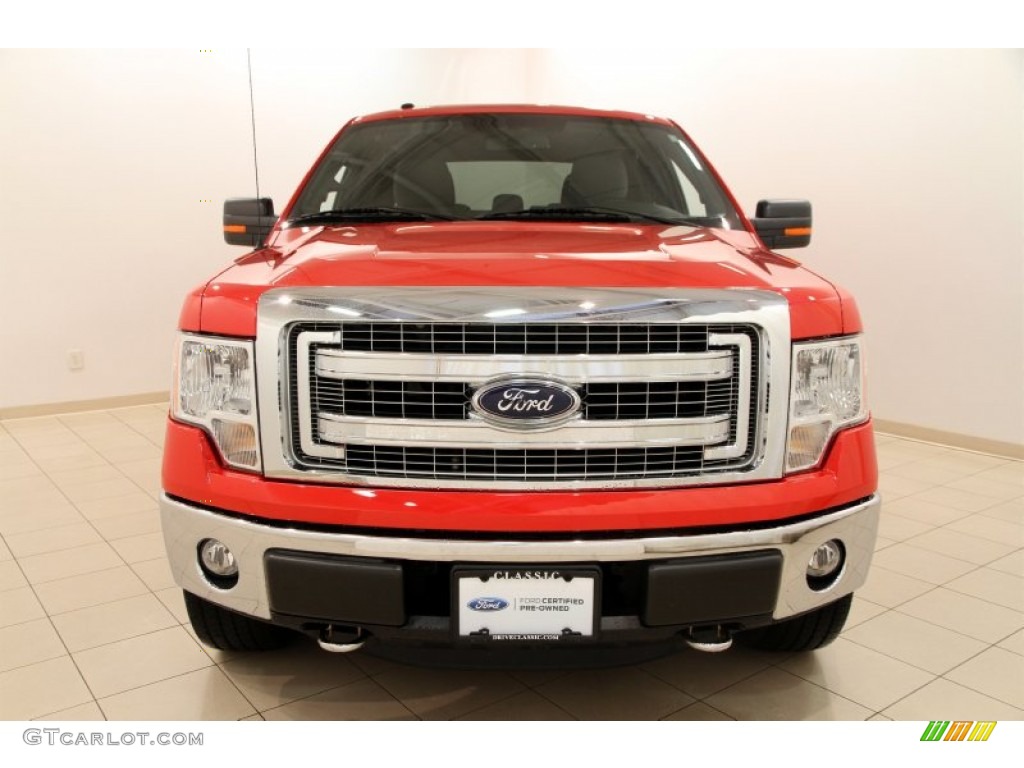 2013 F150 XLT SuperCrew 4x4 - Race Red / Steel Gray photo #2