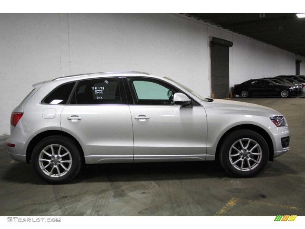 2009 Q5 3.2 Premium quattro - Ice Silver Metallic / Black photo #2