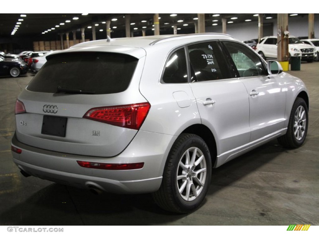 2009 Q5 3.2 Premium quattro - Ice Silver Metallic / Black photo #3