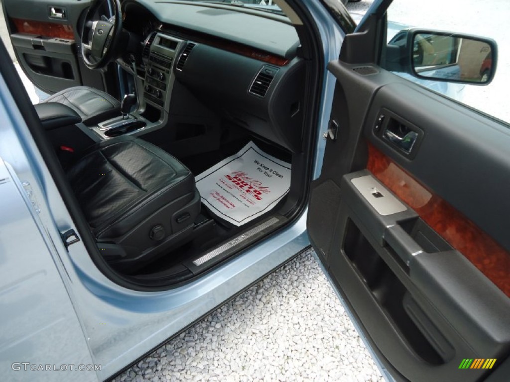 2009 Flex Limited AWD - Light Ice Blue Metallic / Charcoal Black photo #12