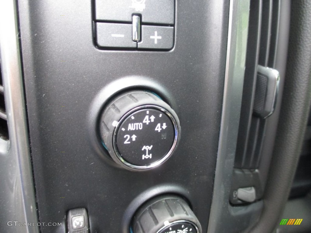 2015 Chevrolet Silverado 1500 LTZ Z71 Crew Cab 4x4 Controls Photo #104056326