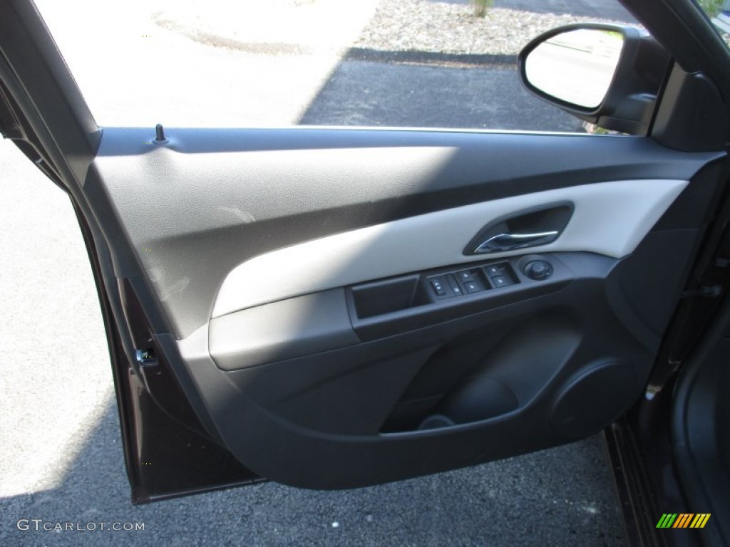 2015 Cruze LT - Autumn Bronze Metallic / Jet Black/Medium Titanium photo #11