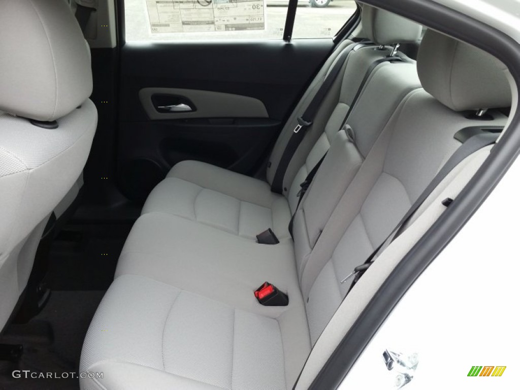 2015 Cruze LT - Summit White / Jet Black/Medium Titanium photo #6