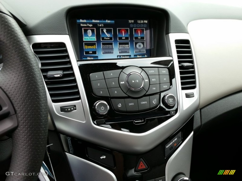 2015 Cruze LT - Summit White / Jet Black/Medium Titanium photo #9