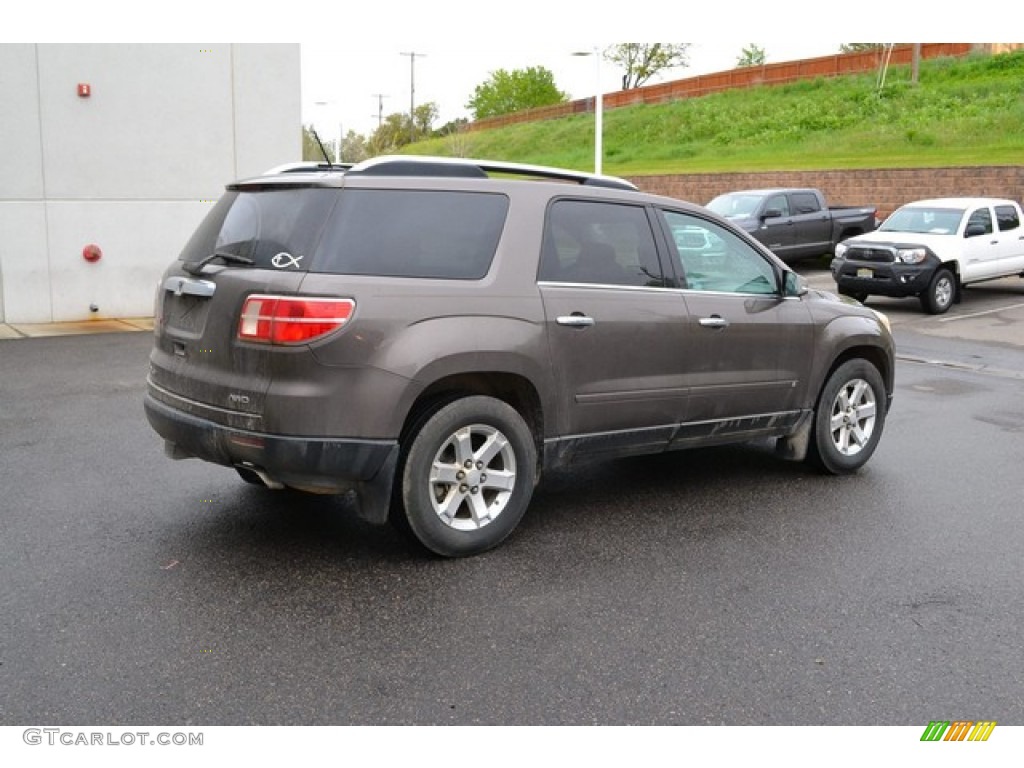 2007 Outlook XR AWD - Cocoa Brown / Black photo #2