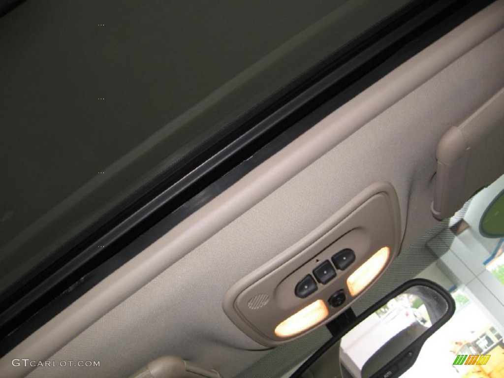 2004 Malibu LT V6 Sedan - Light Driftwood Metallic / Neutral photo #9
