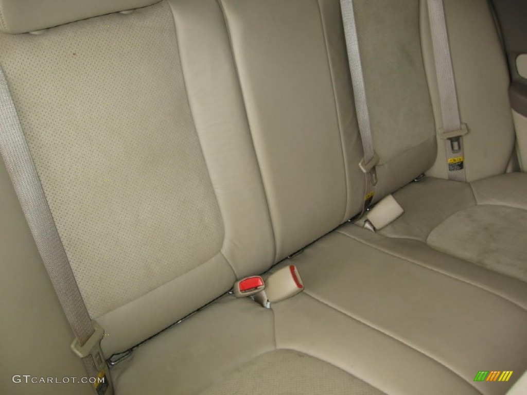 2004 Malibu LT V6 Sedan - Light Driftwood Metallic / Neutral photo #13