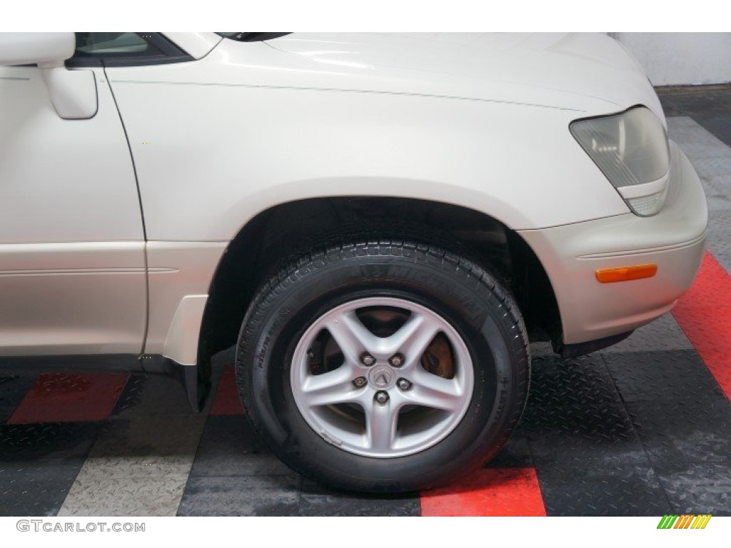 1999 RX 300 AWD - Golden White Pearl / Ivory photo #41