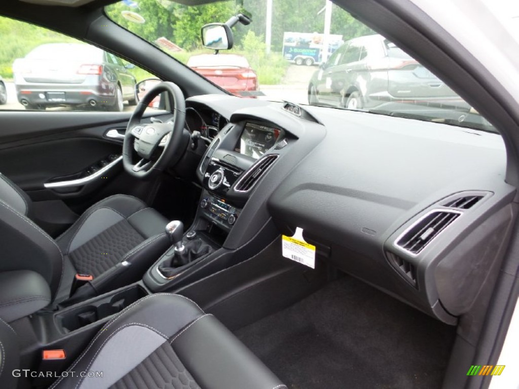 2015 Focus ST Hatchback - Oxford White / ST Smoke Storm/Charcoal Black Recaro Sport Seats photo #2
