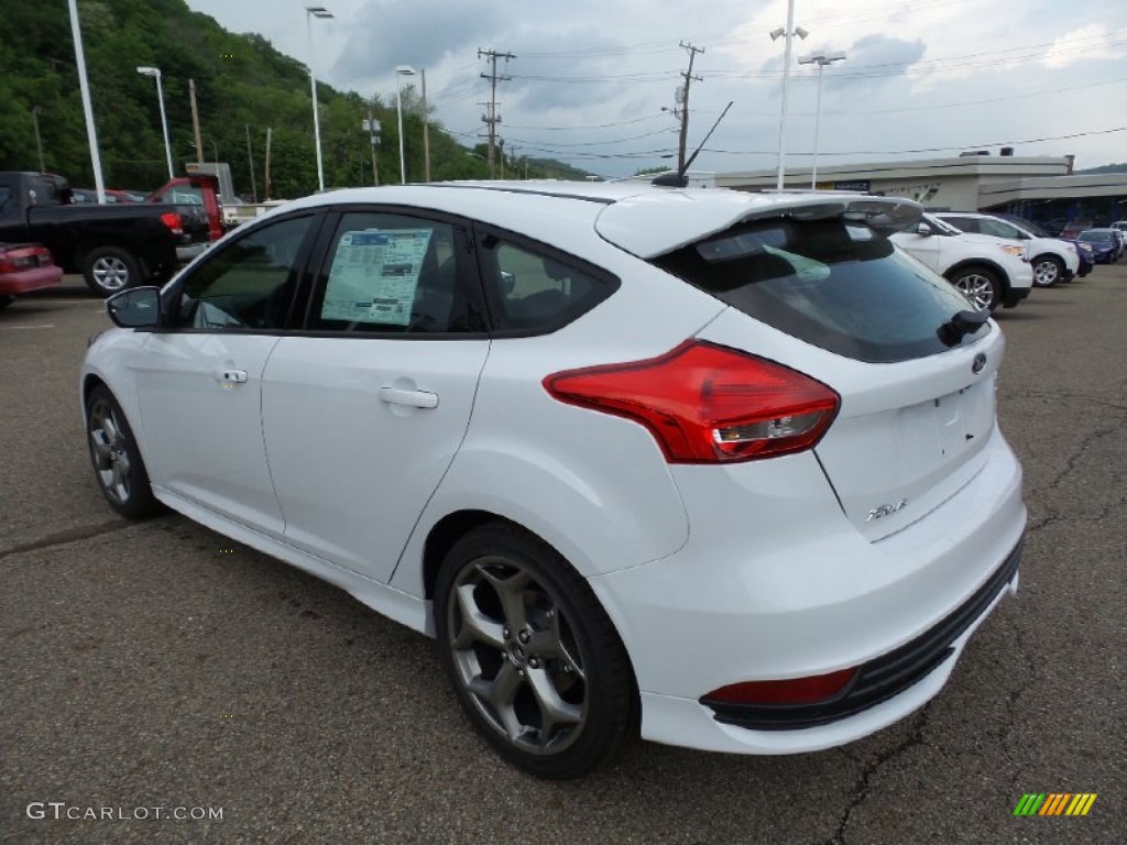 2015 Focus ST Hatchback - Oxford White / ST Smoke Storm/Charcoal Black Recaro Sport Seats photo #5