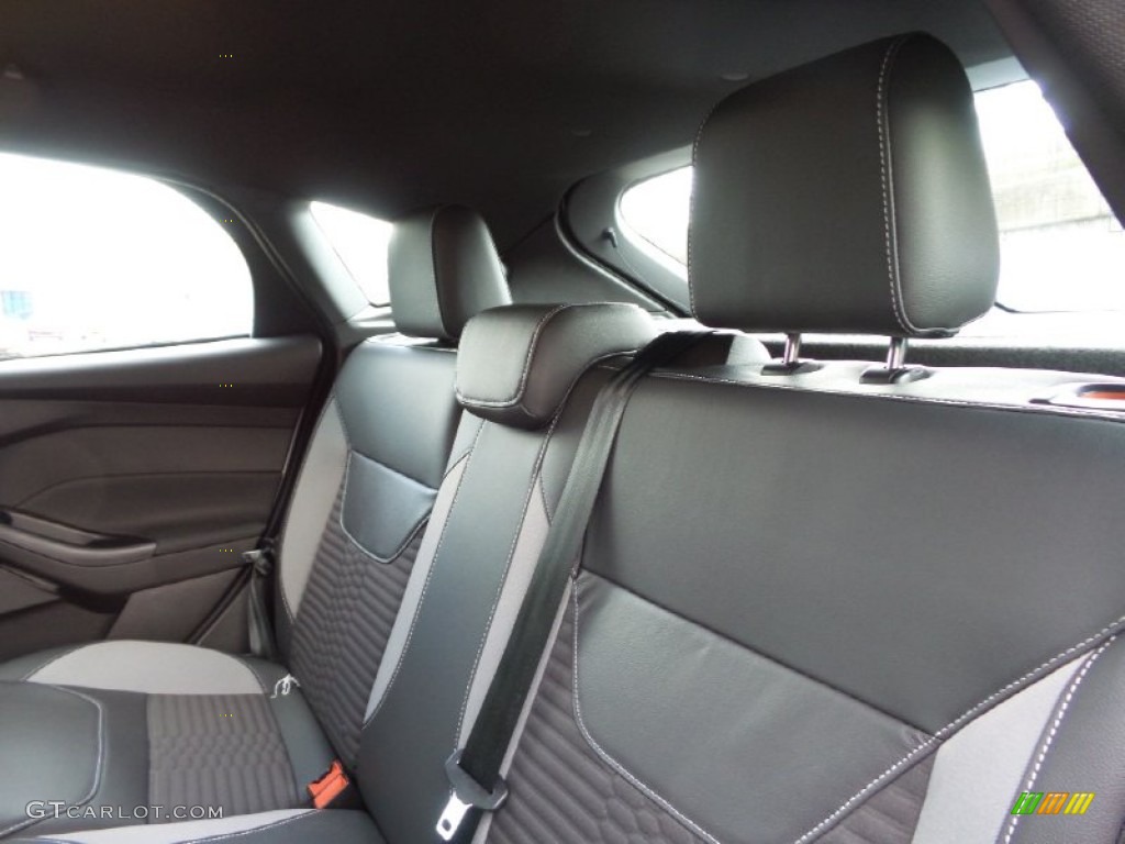 2015 Ford Focus ST Hatchback Rear Seat Photo #104082712