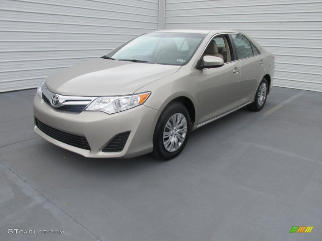 2014 Camry LE - Creme Brulee Metallic / Ivory photo #4