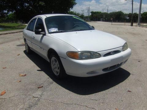 2002 Ford Escort SE Sedan Data, Info and Specs