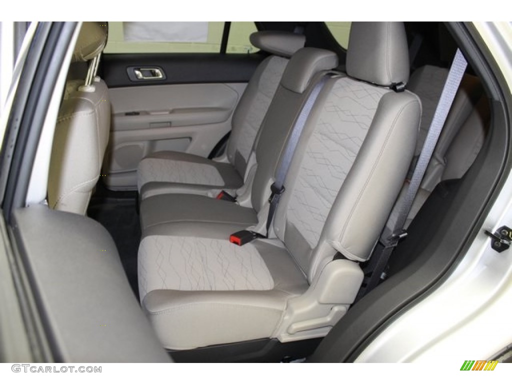 2015 Explorer 4WD - Ingot Silver / Medium Light Stone photo #8