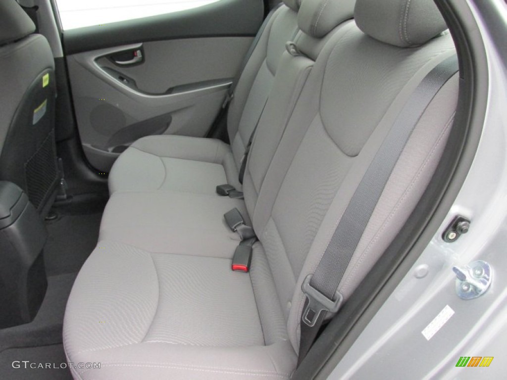 2016 Elantra SE - Titanium Gray / Gray photo #17