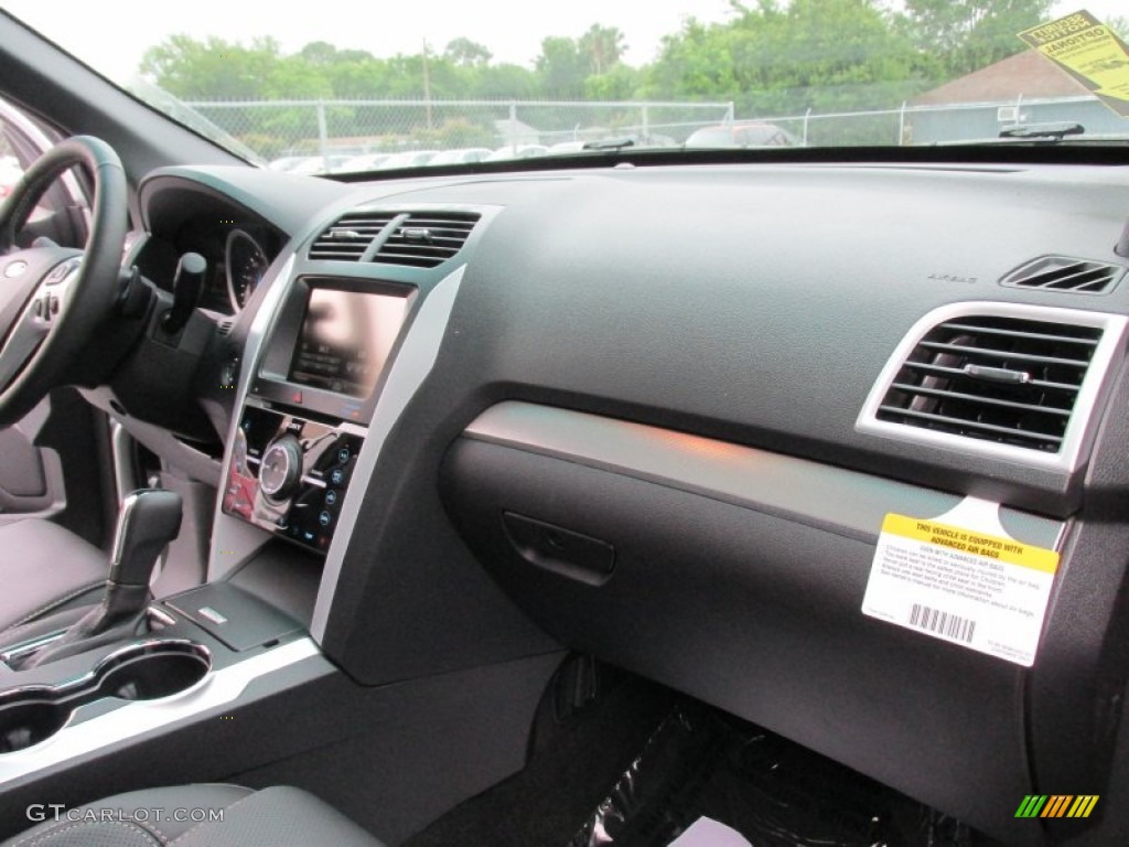 2015 Explorer Sport 4WD - Ingot Silver / Sport Charcoal Black photo #15