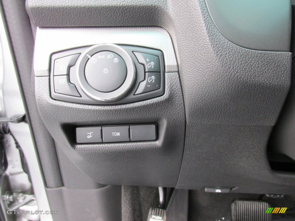 2015 Explorer Sport 4WD - Ingot Silver / Sport Charcoal Black photo #36