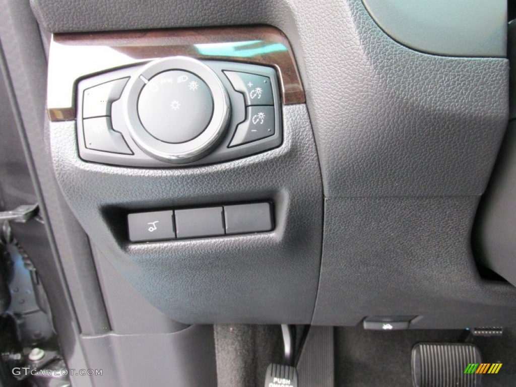 2015 Explorer Limited - Magnetic / Charcoal Black photo #36