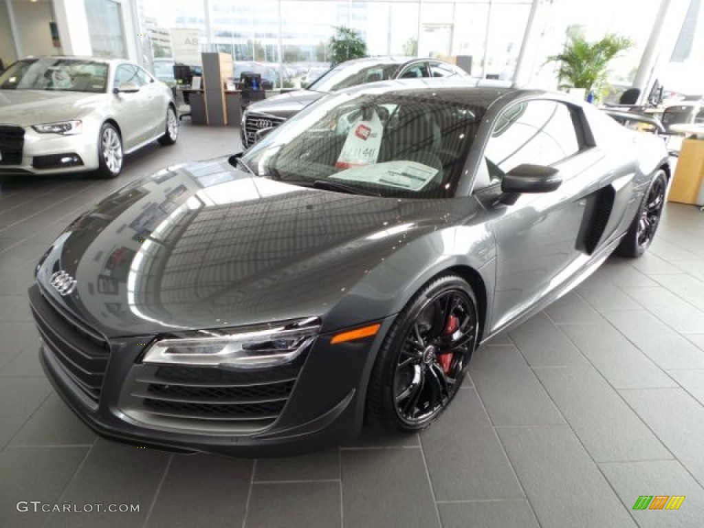 2015 R8 Competition - Daytona Grey Pearl / Black photo #3