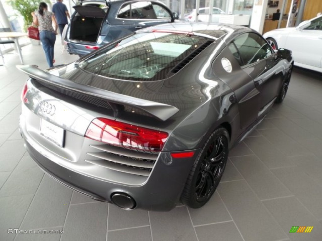 2015 R8 Competition - Daytona Grey Pearl / Black photo #7