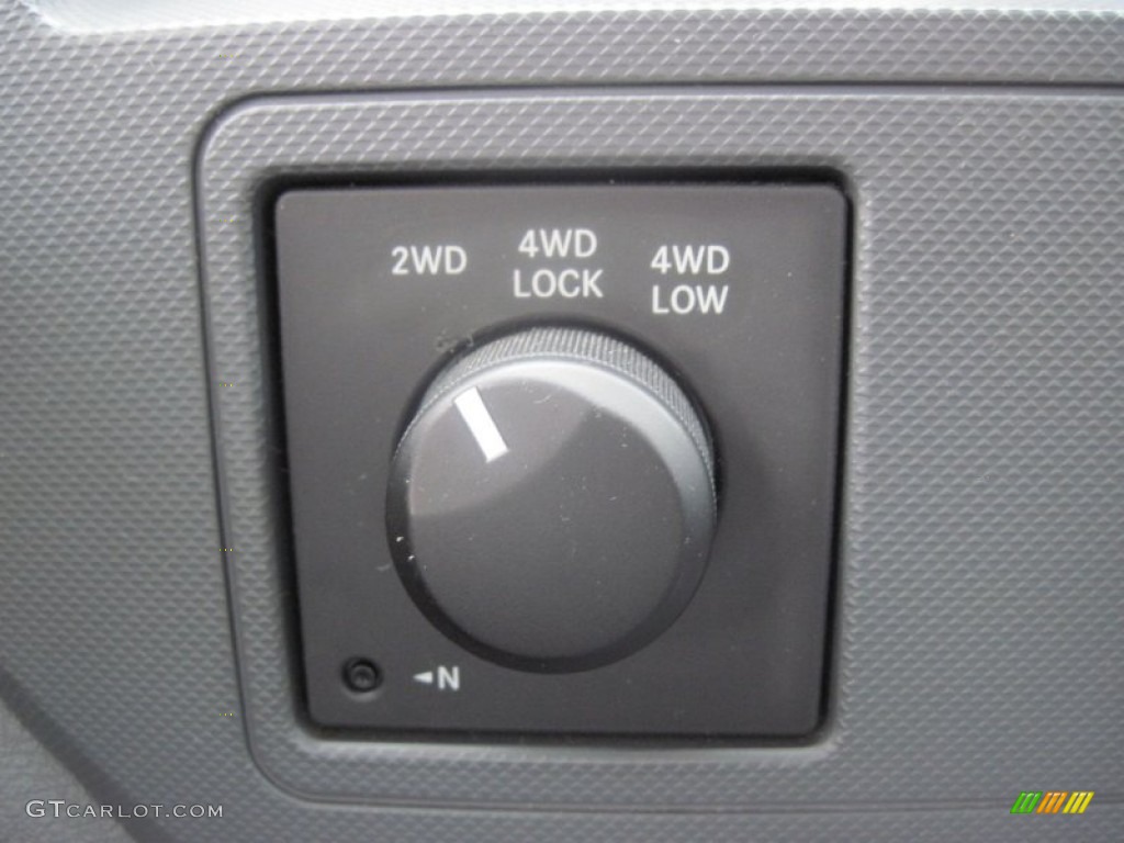 2008 Ram 2500 SLT Quad Cab 4x4 - Brilliant Black Crystal Pearl / Medium Slate Gray photo #35