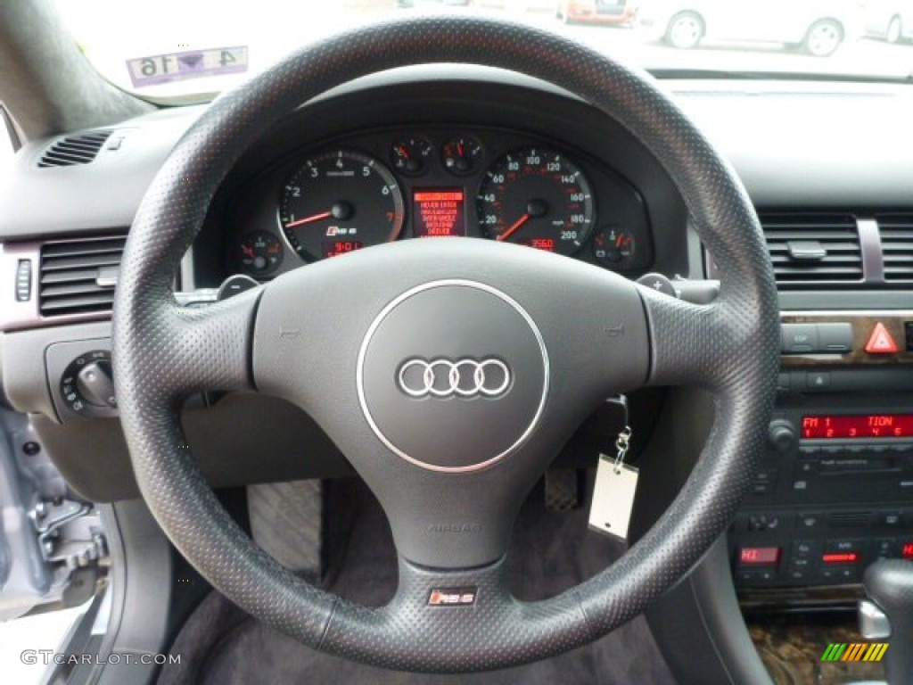 2003 Audi RS6 4.2T quattro Steering Wheel Photos