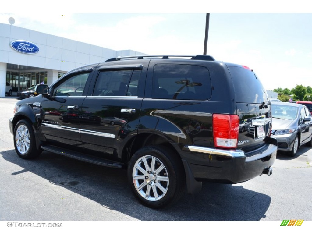 2008 Aspen Limited 4WD - Brilliant Black Crystal Pearl / Light Graystone photo #5