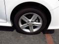 Super White - Camry SE Photo No. 9