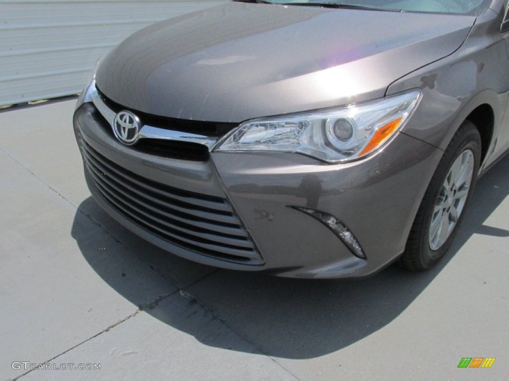 2015 Camry LE - Predawn Gray Mica / Ash photo #10
