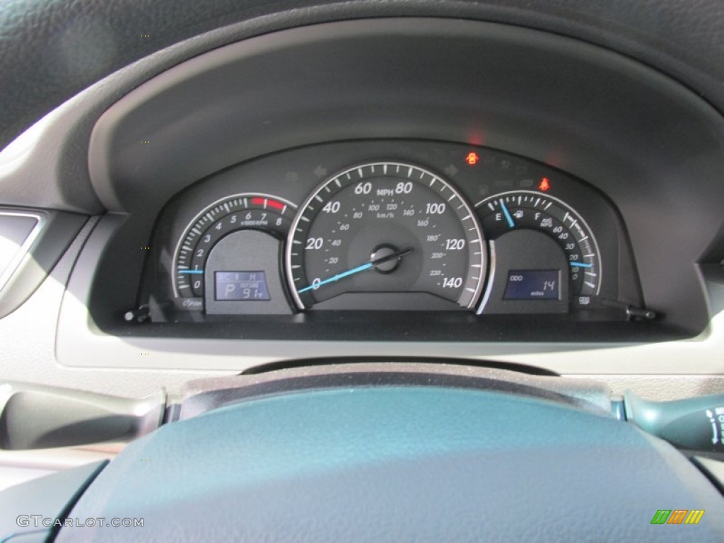 2015 Camry LE - Predawn Gray Mica / Ash photo #29